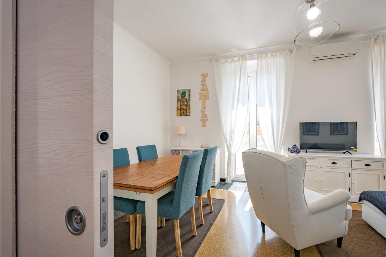 Joivy Penthouse Flat With Terrace Daire Cenova Dış mekan fotoğraf