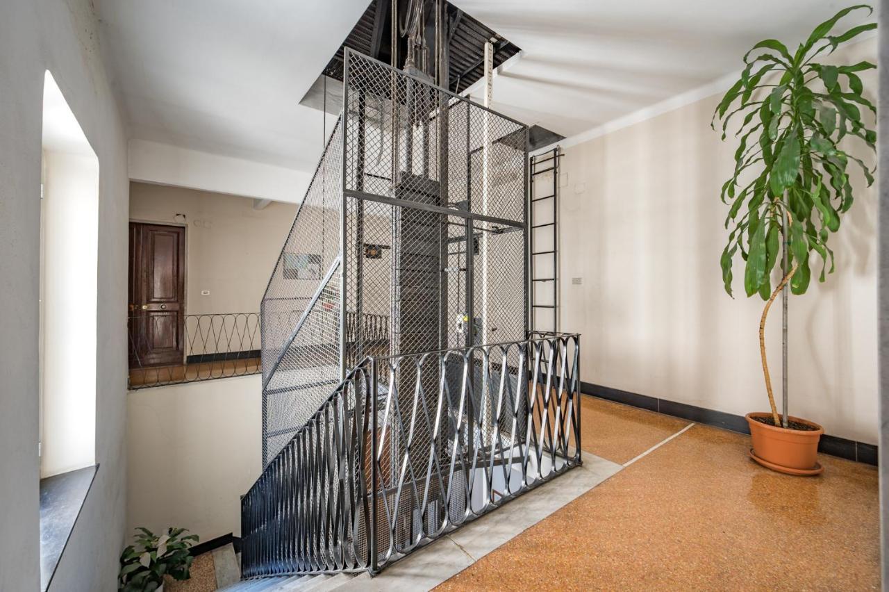 Joivy Penthouse Flat With Terrace Daire Cenova Dış mekan fotoğraf