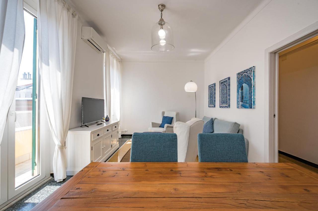 Joivy Penthouse Flat With Terrace Daire Cenova Dış mekan fotoğraf